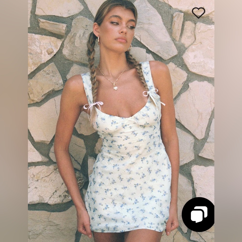 Princess Polly blue floral mini dress. Great condition!
